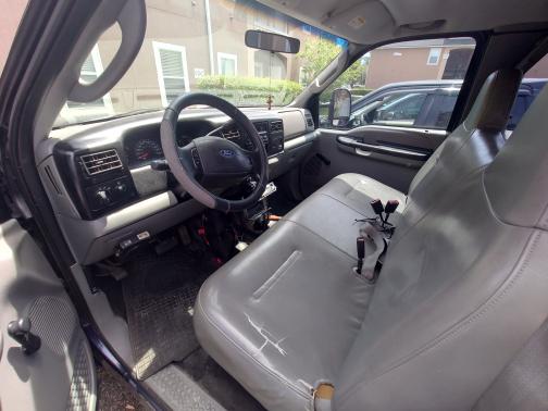 2003 Ford F-250 XL SuperCab Super Duty