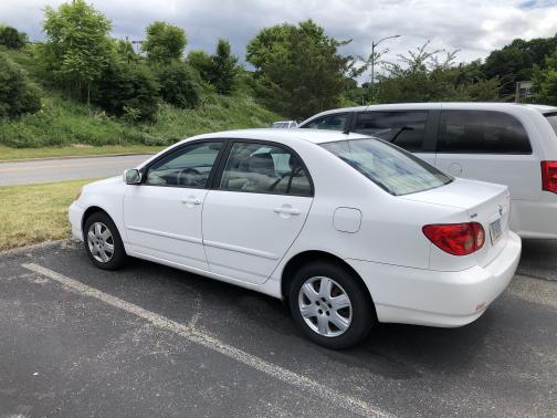 Photo 3 of 4 of 2007 Toyota Corolla LE