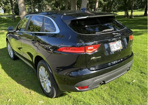 2018 Jaguar F-PACE 25t Prestige