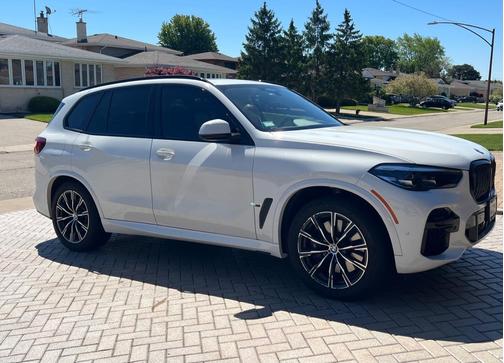 White 2022 BMW X5 M50i