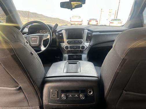 2017 GMC Yukon XL SLE