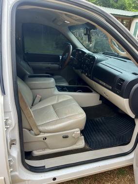 White 2008 Chevrolet Silverado 1500 LT2 Crew Cab