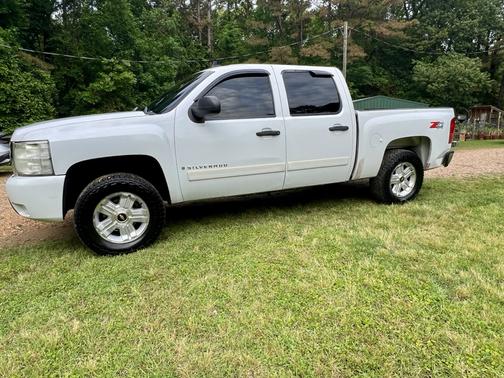 White 2008 Chevrolet Silverado 1500 LT2 Crew Cab