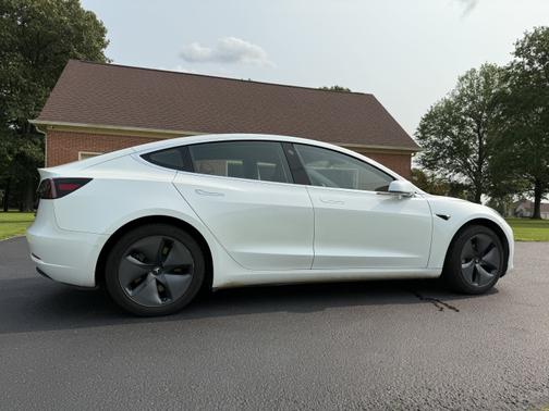 2020 Tesla Model 3 Standard Range Plus