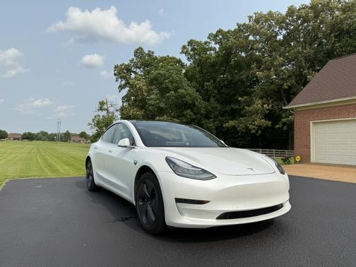 2020 Tesla Model 3 Standard Range Plus