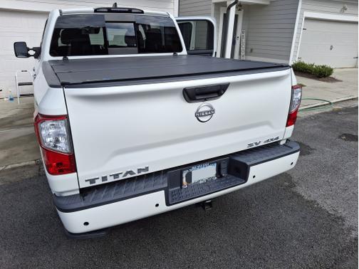 2023 Nissan Titan SV