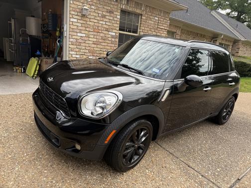 Black 2014 MINI Countryman Cooper S