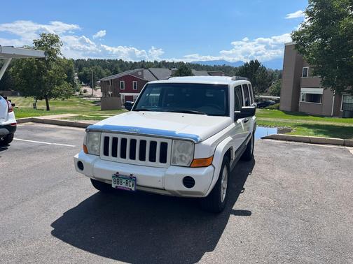 2006 Jeep Commander Base