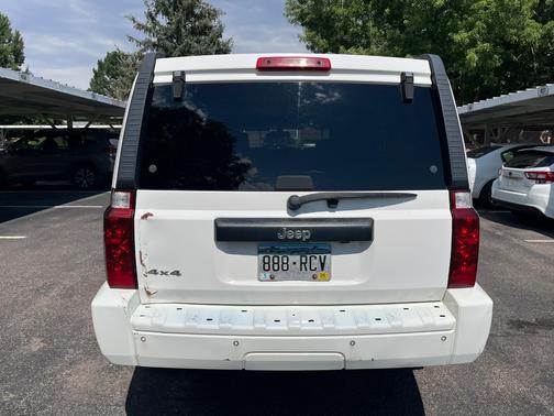 2006 Jeep Commander Base