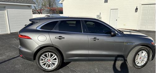 2019 Jaguar F-PACE 25t Prestige