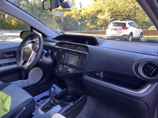 2014 Toyota Prius c One