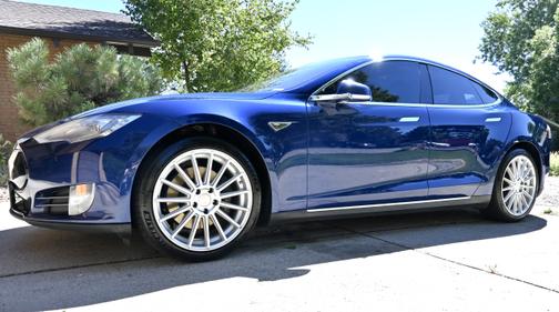 2015 Tesla Model S 85D