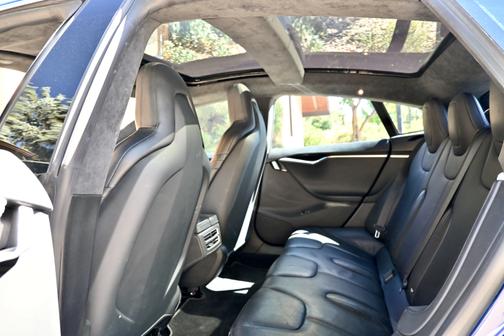 2015 Tesla Model S 85D