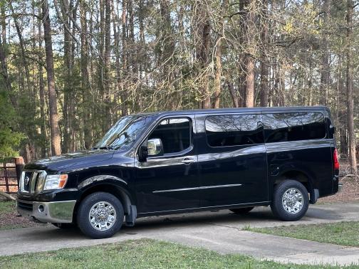 2015 Nissan NV Passenger NV3500 HD SL V8