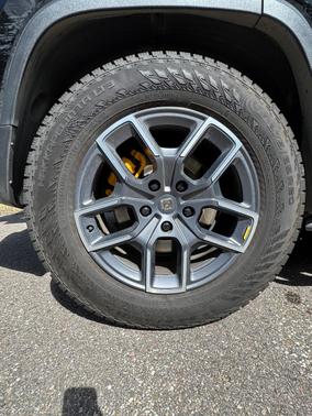 Black 2023 Rivian R1S Adventure Quad-Motor Large Package
