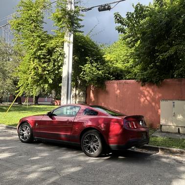 2011 Ford Mustang V6 Premium