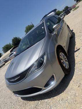 Silver 2019 Chrysler Pacifica Touring L