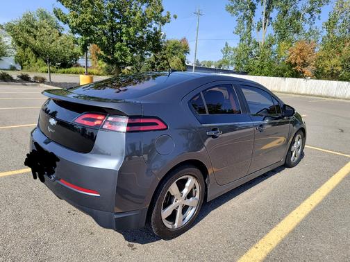 2012 Chevrolet Volt Base