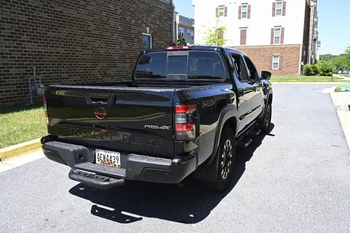 Black 2022 Nissan Frontier PRO-4X