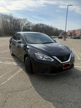 Black 2018 Nissan Sentra SV