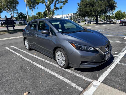 Gray 2021 Nissan Leaf S