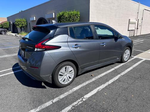 Gray 2021 Nissan Leaf S