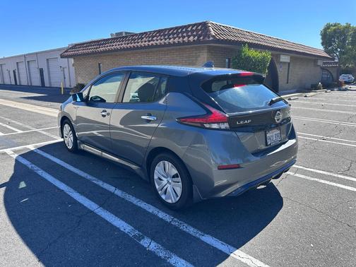 Gray 2021 Nissan Leaf S