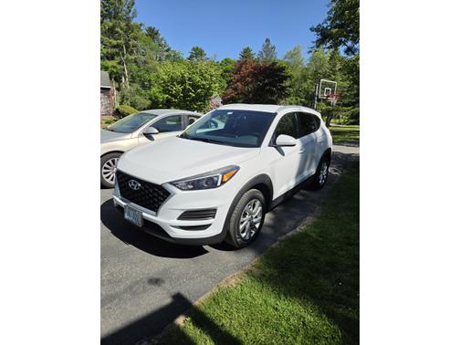 White 2019 Hyundai TUCSON Value