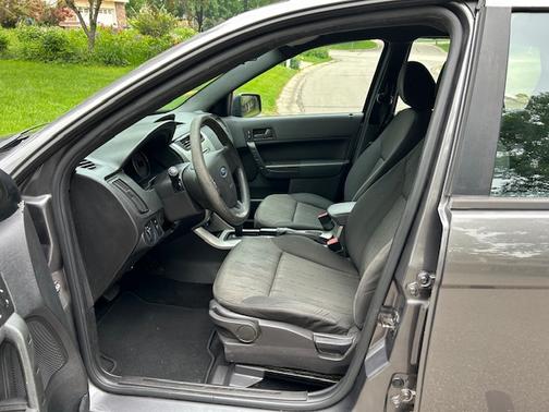 2010 Ford Focus SE