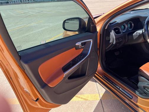 Orange 2011 Volvo S60 T6