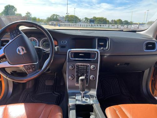 Orange 2011 Volvo S60 T6