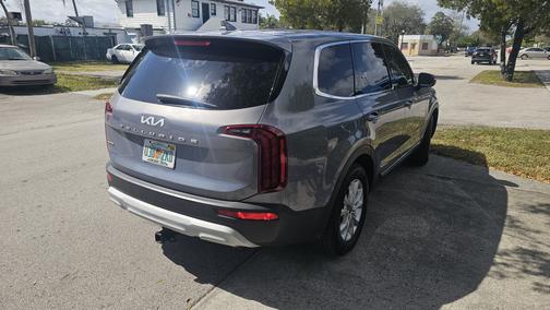 2022 Kia Telluride LX