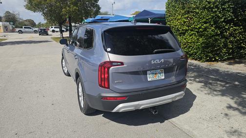 2022 Kia Telluride LX