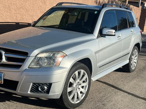 Silver 2010 Mercedes-Benz GLK-Class GLK 350