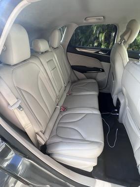 Gray 2019 Lincoln MKC Standard