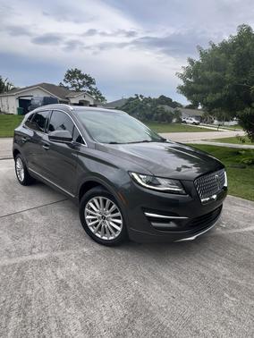Gray 2019 Lincoln MKC Standard