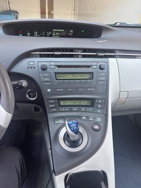 2010 Toyota Prius I