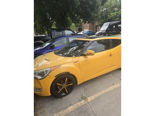 Black 2015 Hyundai Veloster Base