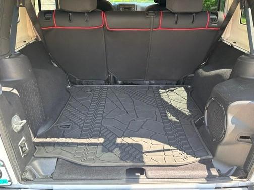 White 2014 Jeep Wrangler Unlimited Sahara