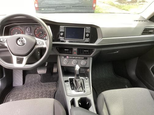 Silver 2021 Volkswagen Jetta 1.4T S