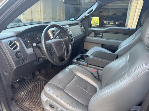 Blue 2014 Ford F-150 XLT