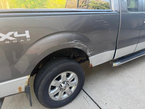Blue 2014 Ford F-150 XLT