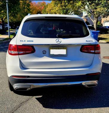 White 2019 Mercedes-Benz GLC 300 4MATIC