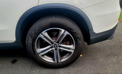 White 2019 Mercedes-Benz GLC 300 4MATIC