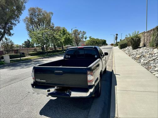 Black 2009 Toyota Tacoma Access Cab