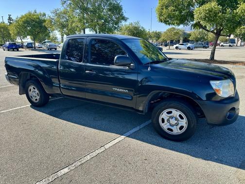 Black 2009 Toyota Tacoma Access Cab