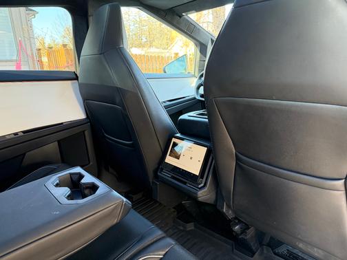 2024 Tesla Cybertruck AWD