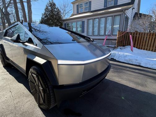 2024 Tesla Cybertruck AWD