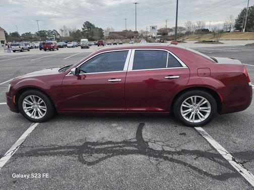 2017 Chrysler 300C Base