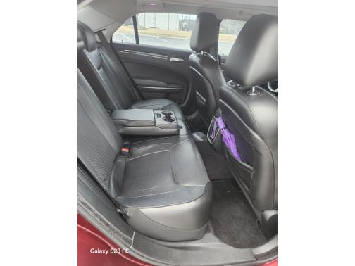 2017 Chrysler 300C Base